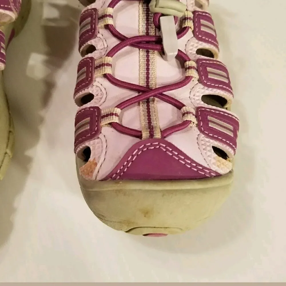 Khombu Girls Athletic Water Shoes Size 2